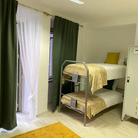 Hostel 5 Senses Setúbal