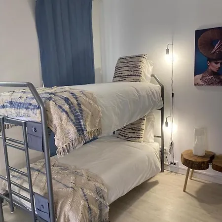 5 Senses Hostel Setúbal